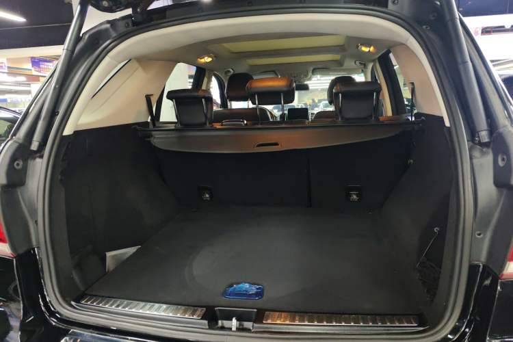 Used Mercedes-Benz GLE 2015 GLE 400 4MATIC Trunk