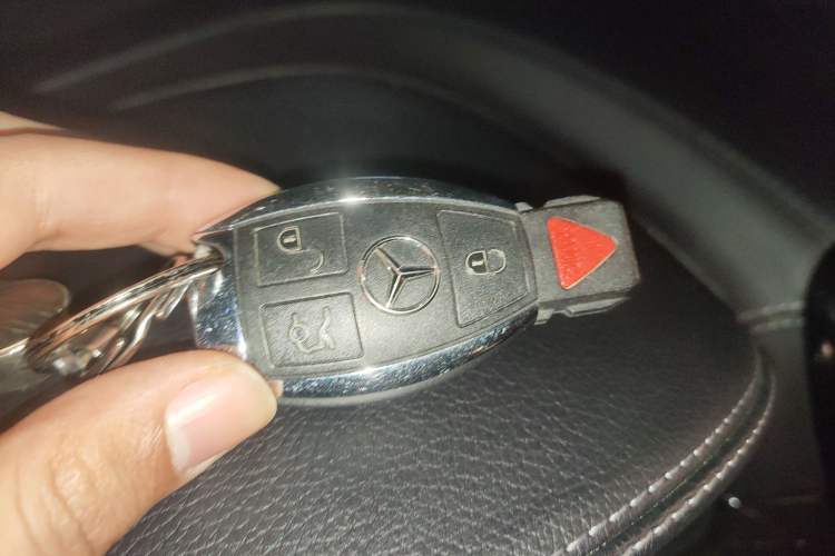 Used Mercedes-Benz GLE 2015 GLE 400 4MATIC Vehicle Key