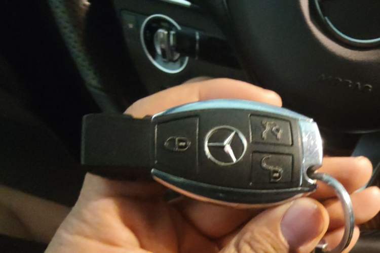 Used Mercedes-Benz GLE 2015 GLE 400 4MATIC Vehicle Key