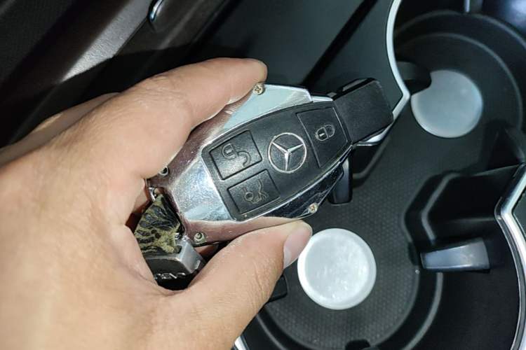 Used Mercedes-Benz GLE 2015 GLE 320 4MATIC Vehicle Key