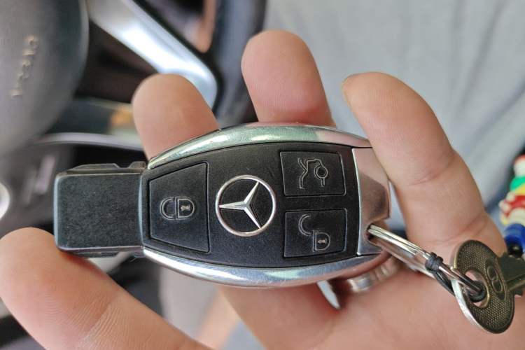 Used Mercedes-Benz GLE 2015 GLE 400 4MATIC Vehicle Key