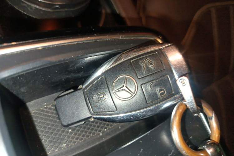 Used Mercedes-Benz GLE 2015 GLE 320 4MATIC Vehicle Key
