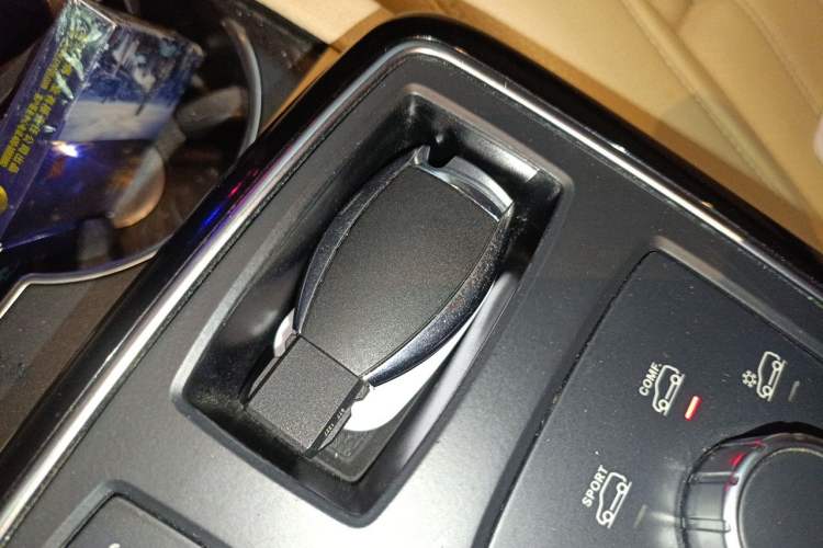 Used Mercedes-Benz GLE 2015 GLE 320 4MATIC Vehicle Key