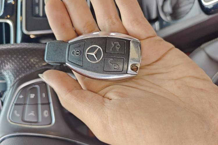 Used Mercedes-Benz GLE 2015 GLE 350 d 4MATIC Vehicle Key