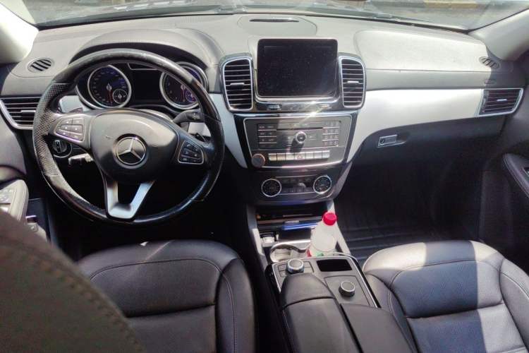 Used Mercedes-Benz GLE 2015 GLE 320 4MATIC Center Console