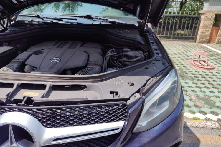 Used Mercedes-Benz GLE 2015 GLE 320 4MATIC Engine Bay Left