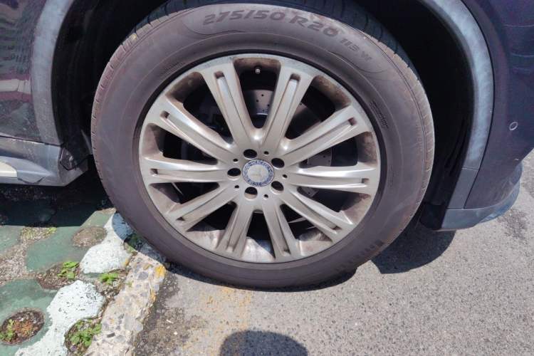 Used Mercedes-Benz GLE 2015 GLE 320 4MATIC Right Front Wheel Hub