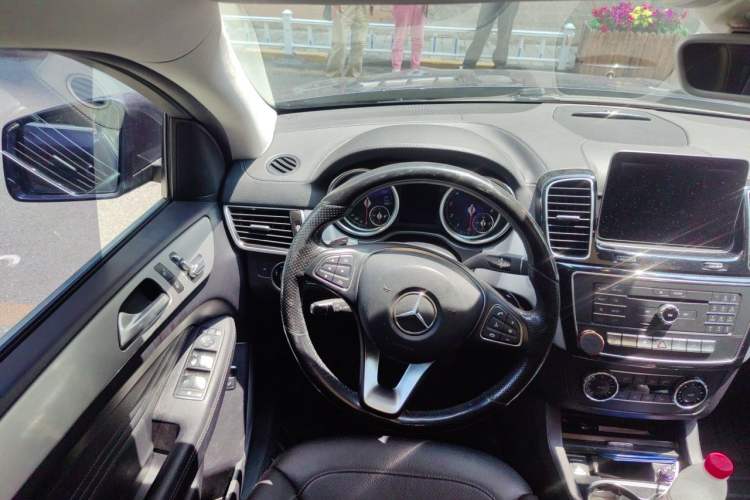 Used Mercedes-Benz GLE 2015 GLE 320 4MATIC Steering Wheel