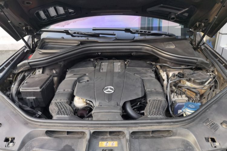 Used Mercedes-Benz GLE 2015 GLE 400 4MATIC Engine Bay