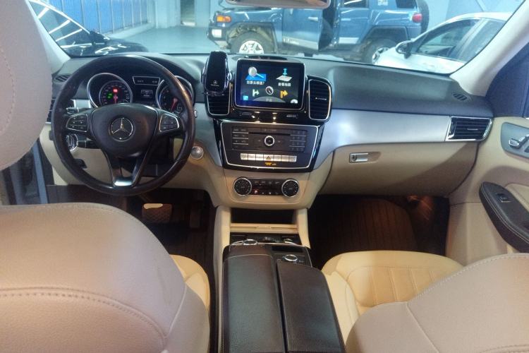Used Mercedes-Benz GLE 2015 GLE 320 4MATIC Center Console