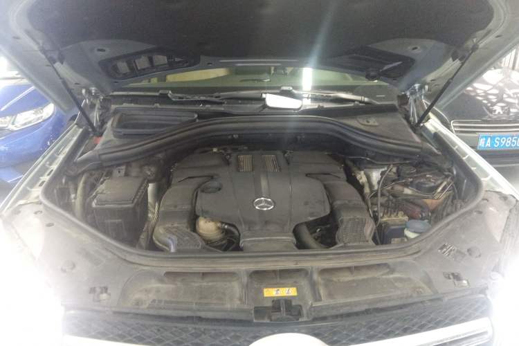Used Mercedes-Benz GLE 2015 GLE 320 4MATIC Engine Bay