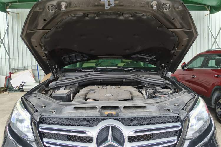 Used Mercedes-Benz GLE 2015 GLE 320 4MATIC Engine Bay