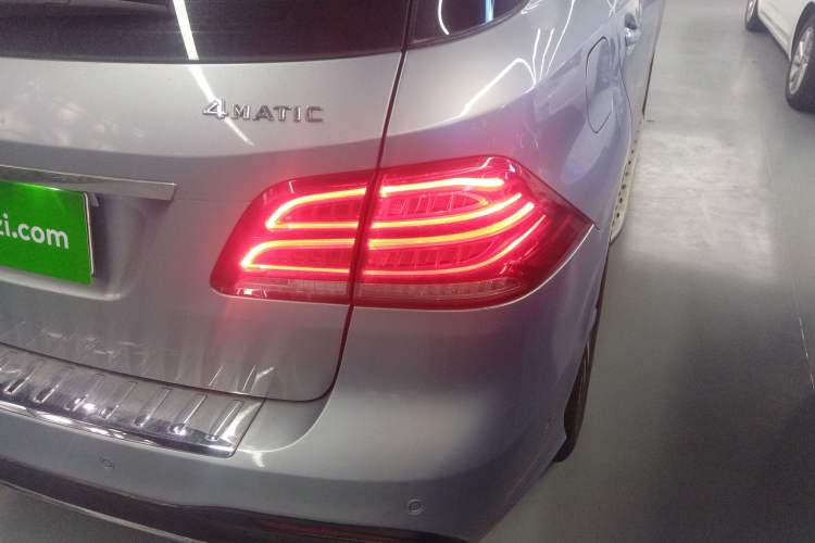 Used Mercedes-Benz GLE 2015 GLE 320 4MATIC Exterior 3