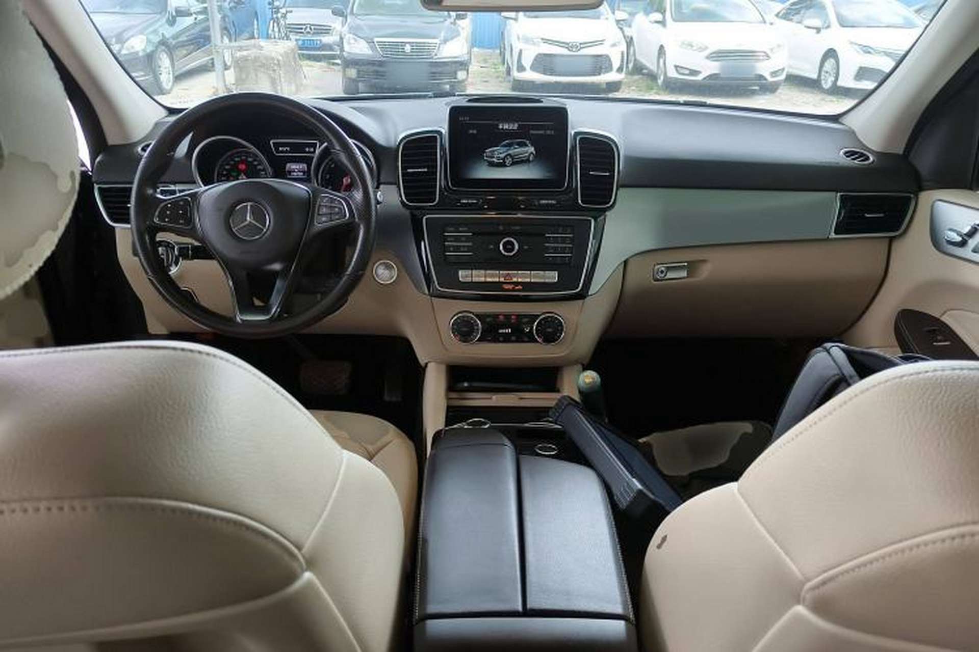 Used Mercedes-Benz GLE 2015 GLE 320 4MATIC Interior 2