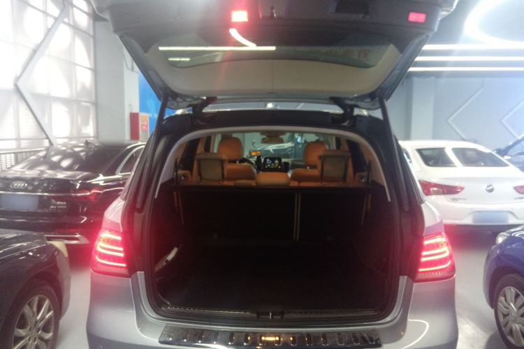 Used Mercedes-Benz GLE 2015 GLE 320 4MATIC Trunk
