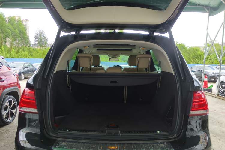 Used Mercedes-Benz GLE 2015 GLE 320 4MATIC Trunk
