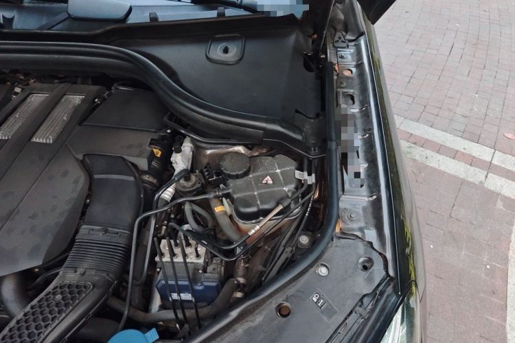 Used Mercedes-Benz GLE 2015 GLE 320 4MATIC Engine Bay Left