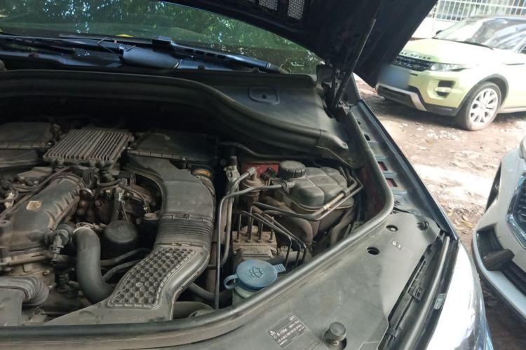 Used Mercedes-Benz GLE 2015 GLE 400 4MATIC Engine Bay Left
