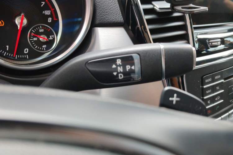 Used Mercedes-Benz GLE  Gear Lever