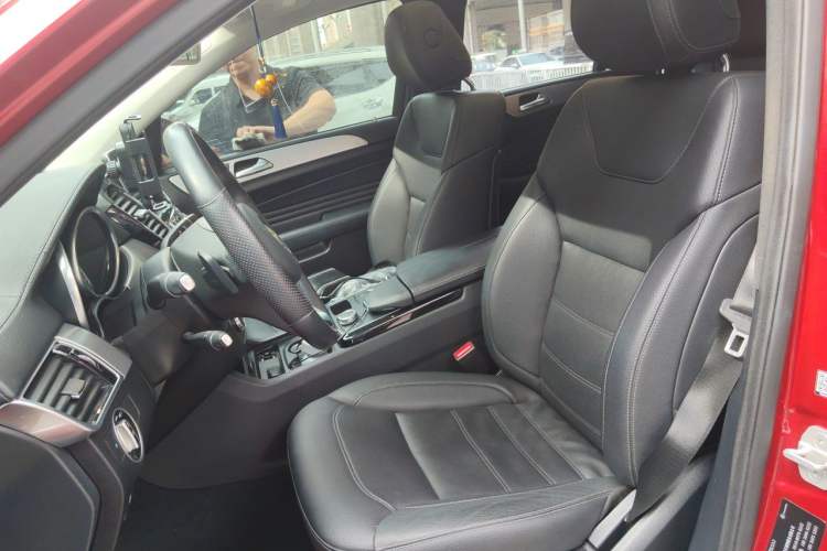 Used Mercedes-Benz GLE  Left Front Seat