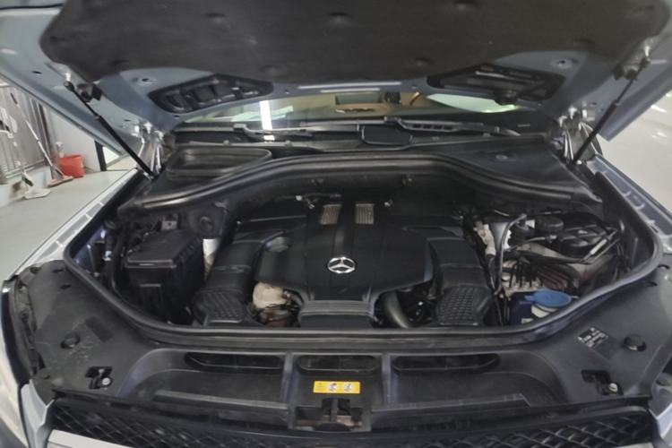 Used Mercedes-Benz GLE 2015 GLE 320 4MATIC Engine Bay