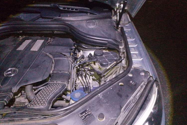 Used Mercedes-Benz GLE 2015 GLE 400 4MATIC Engine Bay Left