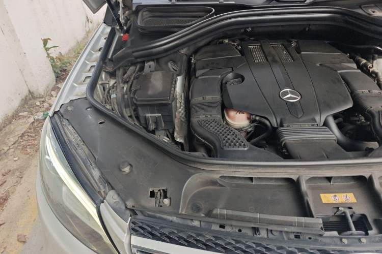 Used Mercedes-Benz GLE 2015 GLE 320 4MATIC Engine Bay Right