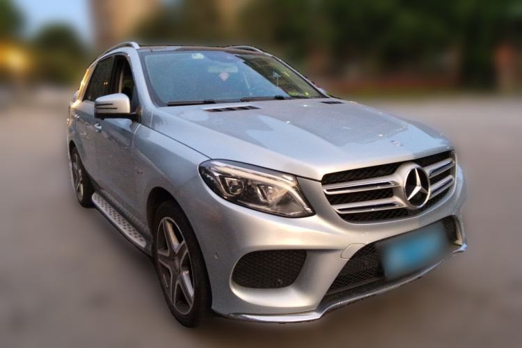 Used Mercedes-Benz GLE 2015 GLE 400 4MATIC Front Right 45 Deg