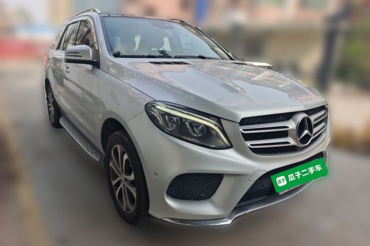 Used Mercedes-Benz GLE 2015 GLE 320 4MATIC Front Right 45 Deg