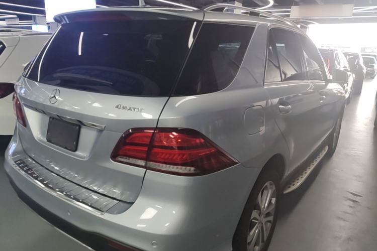 Used Mercedes-Benz GLE 2015 GLE 320 4MATIC Rear Right 45 Deg
