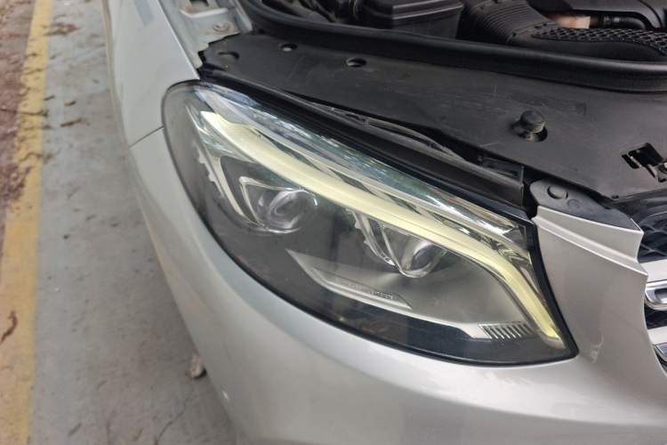 Used Mercedes-Benz GLE 2015 GLE 320 4MATIC Right Front Headlight