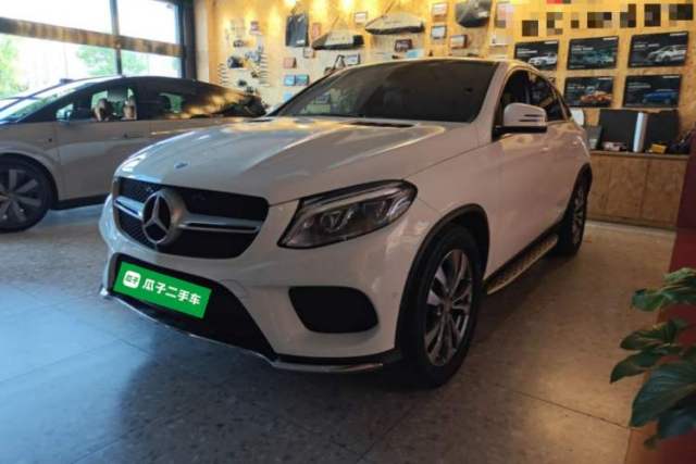 Ojetý Mercedes-Benz GLE 2015 GLE 400 4MATIC