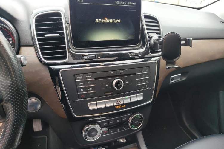 Used Mercedes-Benz GLE 2015 GLE 400 4MATIC Audio And AC Panel