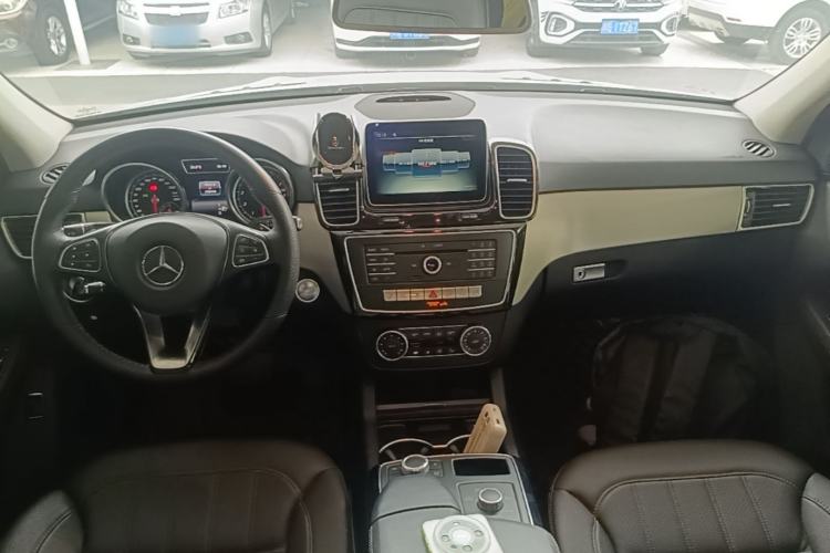 Used Mercedes-Benz GLE 2015 GLE 320 4MATIC Center Console