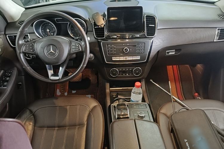 Used Mercedes-Benz GLE 2015 GLE 400 4MATIC Center Console