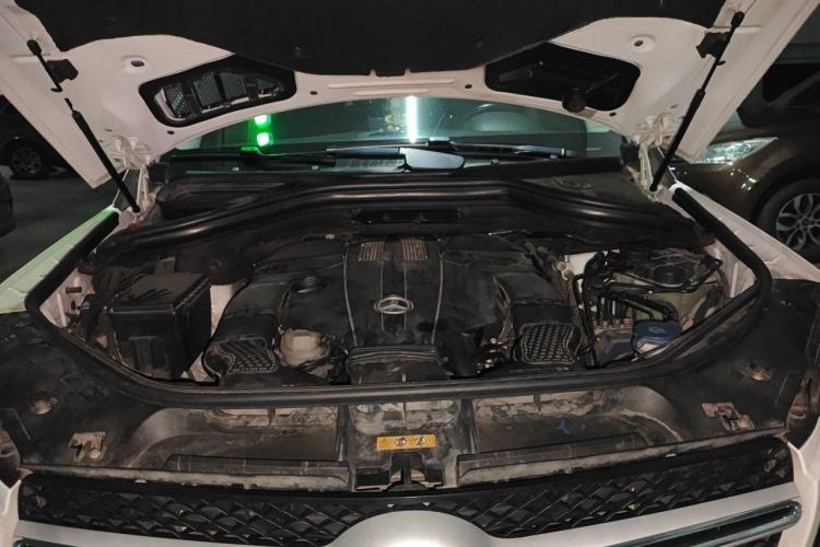 Used Mercedes-Benz GLE 2015 GLE 320 4MATIC Engine Bay