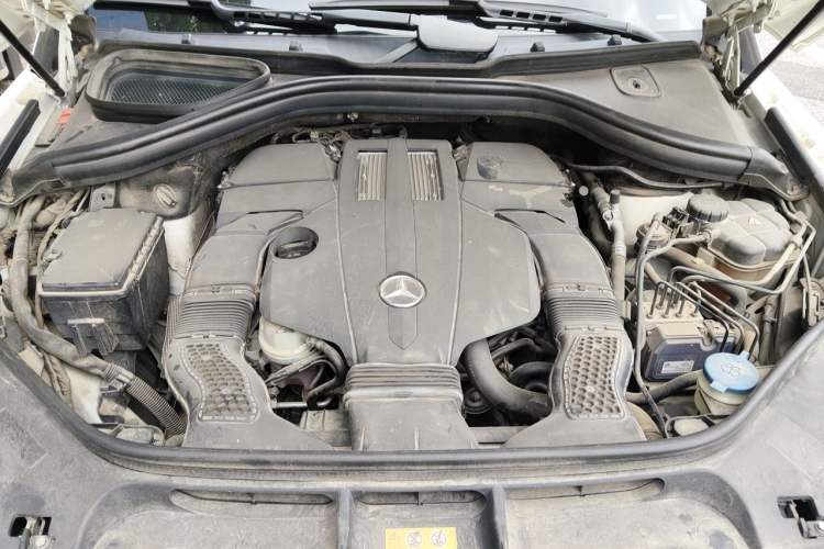 Used Mercedes-Benz GLE 2015 GLE 400 4MATIC Engine Bay