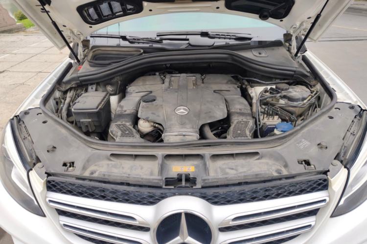Used Mercedes-Benz GLE 2015 GLE 400 4MATIC Engine Bay