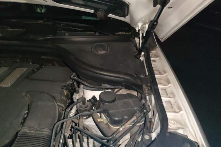 Used Mercedes-Benz GLE 2015 GLE 320 4MATIC Engine Bay Left