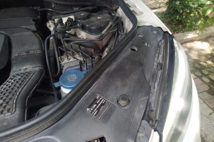 Used Mercedes-Benz GLE 2015 GLE 400 4MATIC Engine Bay Left