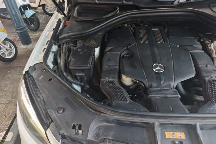 Used Mercedes-Benz GLE 2015 GLE 320 4MATIC Engine Bay Right