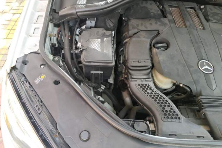 Used Mercedes-Benz GLE 2015 GLE 320 4MATIC Engine Bay Right