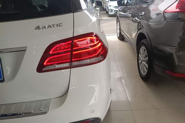 Used Mercedes-Benz GLE 2015 GLE 320 4MATIC Exterior 3