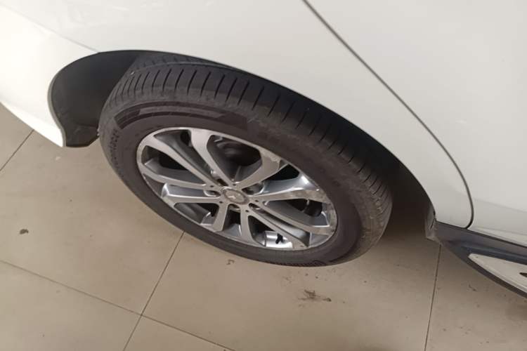 Used Mercedes-Benz GLE 2015 GLE 320 4MATIC Exterior 5