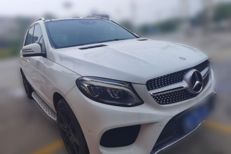 Used Mercedes-Benz GLE 2015 GLE 400 4MATIC Front Right 45 Deg