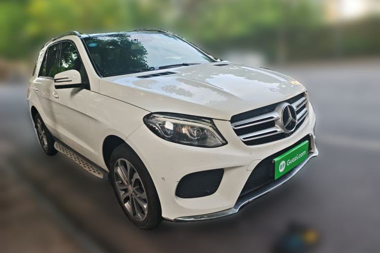 Used Mercedes-Benz GLE 2015 GLE 320 4MATIC Front Right 45 Deg