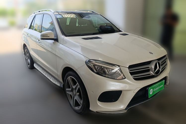 Used Mercedes-Benz GLE 2015 GLE 400 4MATIC Front Right 45 Deg