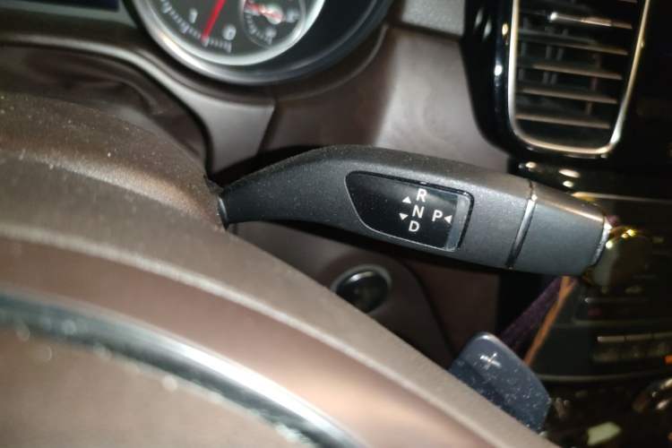 Used Mercedes-Benz GLE 2015 GLE 320 4MATIC Gear Lever