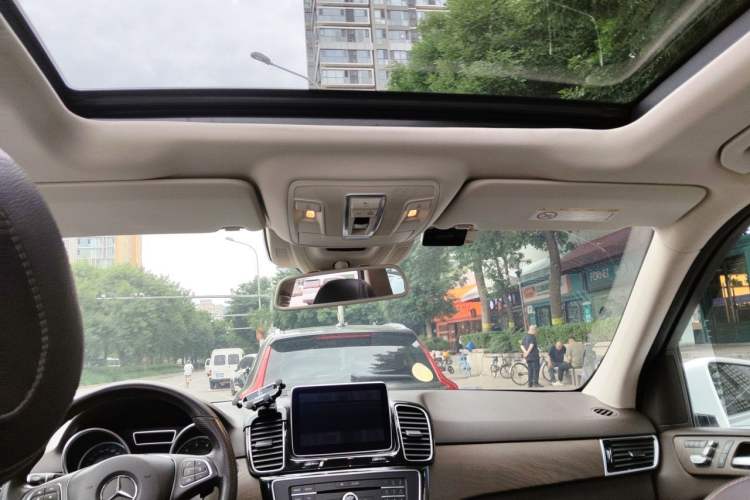 Used Mercedes-Benz GLE 2015 GLE 400 4MATIC Headliner