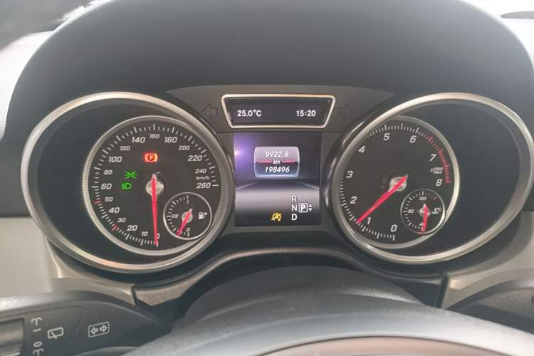 Used Mercedes-Benz GLE 2015 GLE 320 4MATIC Instrument Cluster